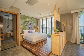 Signature Beachside Condotel Nha Trang