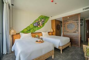 Signature Beachside Condotel Nha Trang