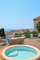 Hedera Estate, Hedera A8