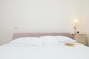 Hedera Estate, Hedera A8