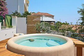 Hedera Estate, Hedera A8