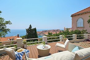 Hedera Estate, Hedera A8