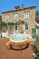 Hedera Estate, Hedera A8