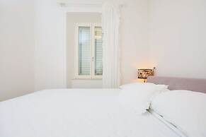 Hedera Estate, Hedera A8