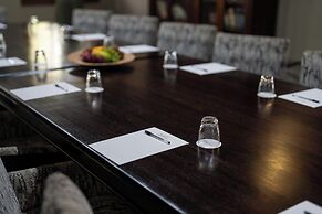 Mmakuba Private Game Lodge