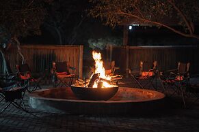 Mmakuba Private Game Lodge