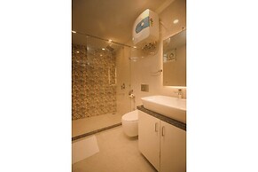 Oakwood Forest Retreat