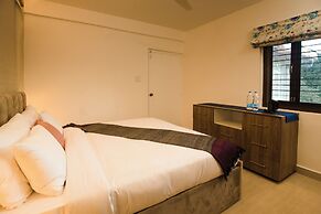 Oakwood Forest Retreat