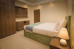 Oakwood Forest Retreat