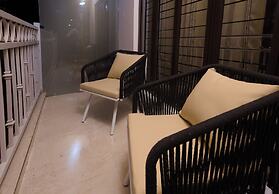 Oakwood Forest Retreat