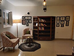 Oakwood Forest Retreat