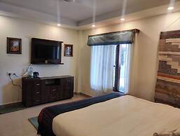 Oakwood Forest Retreat