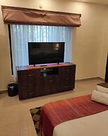 Oakwood Forest Retreat