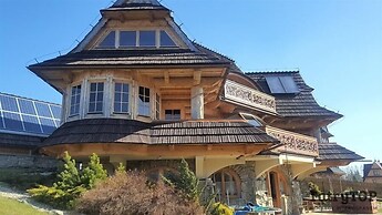 TatryTop Panorama Lux jacuzzi sauna