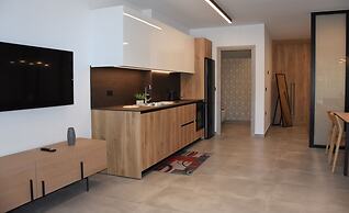 Casa di Pino in Paradisi Square Near Airport