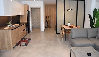 Casa di Pino in Paradisi Square Near Airport