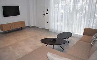 Casa di Pino in Paradisi Square Near Airport