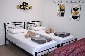 Casa di Pino in Paradisi Square Near Airport