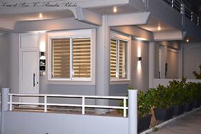 Casa di Pino in Paradisi Square Near Airport