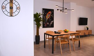 Casa di Pino in Paradisi Square Near Airport