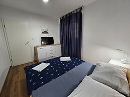 Modern Apartment Nikola in a Quiet Area