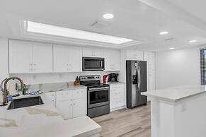 This Condo Is Located In One Of Islamorada's Most Prestigious Condo Co