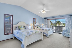 Beautiful Water Views From Every Room In The House 3 Bedroom Home by R