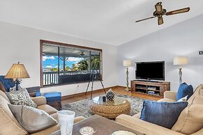 Beautiful Water Views From Every Room In The House 3 Bedroom Home by R