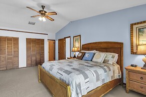 Beautiful Water Views From Every Room In The House 3 Bedroom Home by R