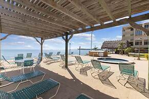 Updated Unit With Beautiful Florida Bay Sunsets 1 Bedroom Condo by Red