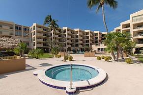 Updated Unit With Beautiful Florida Bay Sunsets 1 Bedroom Condo by Red
