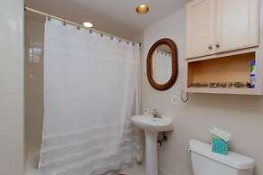 2 Houses Located On A Private Peninsula. 4 Bedroom Home by RedAwning