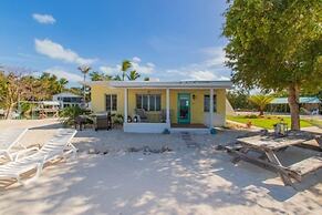 2 Houses Located On A Private Peninsula. 4 Bedroom Home by RedAwning