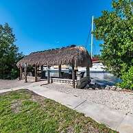 2 Houses Located On A Private Peninsula. 4 Bedroom Home by RedAwning