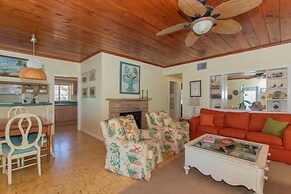 2 Houses Located On A Private Peninsula. 4 Bedroom Home by RedAwning