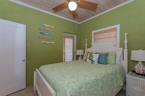 2 Houses Located On A Private Peninsula. 4 Bedroom Home by RedAwning