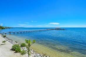 Direct Oceanfront With Private Staircase To Beach Prestigious Islamora