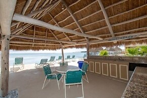 Exceptional Condo With Panoramic Views Of The Atlantic Ocean. 2 Bedroo