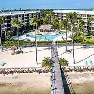 Beautiful Unit In One Of The Most Prestigious Condo Complex In Islamor