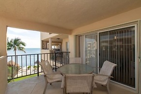 Beautiful Condo With Panoramic Views Of The Atlantic Ocean. 2 Bedroom 
