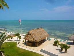 This Oceanfront Condo Is Absolutely Beautiful. 2 Bedroom Condo by RedA