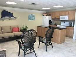 This Oceanfront Condo Is Absolutely Beautiful. 2 Bedroom Condo by RedA