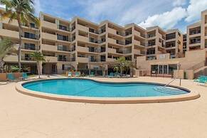 This Oceanfront Condo Is Absolutely Beautiful. 2 Bedroom Condo by RedA