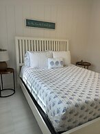 Beautiful Updated Stilted Home Makes For A Super Getaway. 3 Bedroom Ho