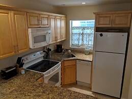 1 bedroom unit with a nice view of the Florida bay. 1 Condo by RedAwni