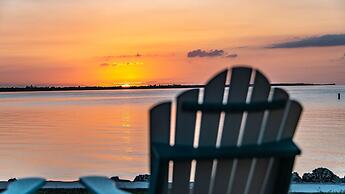 Bayfront Townhome With Boat Slip, Pool And Beach 2 Bedroom Townhouse b