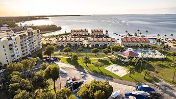 Bayfront Townhome With Boat Slip, Pool And Beach 2 Bedroom Townhouse b