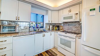 Bayfront Townhome With Boat Slip, Pool And Beach 2 Bedroom Townhouse b