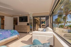 Beautiful Unit In One Of The Most Prestigious Condo Complex In Islamor