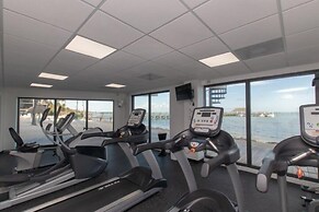 Beautiful Unit In One Of The Most Prestigious Condo Complex In Islamor